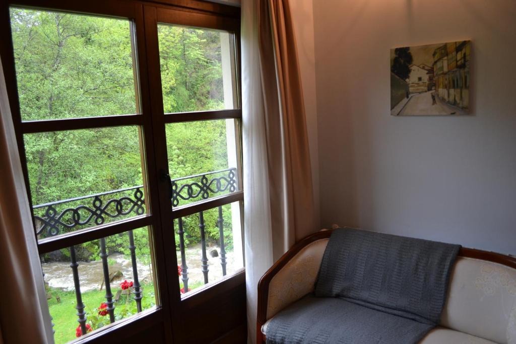 Alesga Hotel Rural - Valles Del Oso -Asturias Сан-Салвадор Номер фото